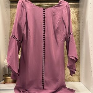 White House Black Market Mauve Satin Dressing